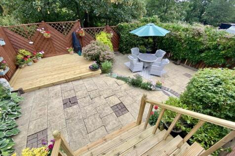 Bramleys Estate Agents - Moor Lane - Gomersal (35)