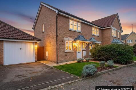 Rayleigh, SS6 - property photo