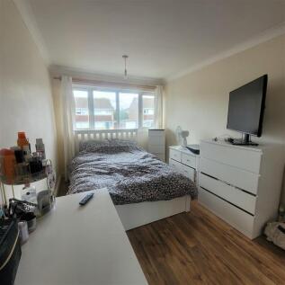 Lowick Court, Moulton, Northampton, NN3 7TY photo 5