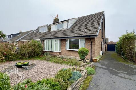 Lytham St Annes, FY8 - property photo