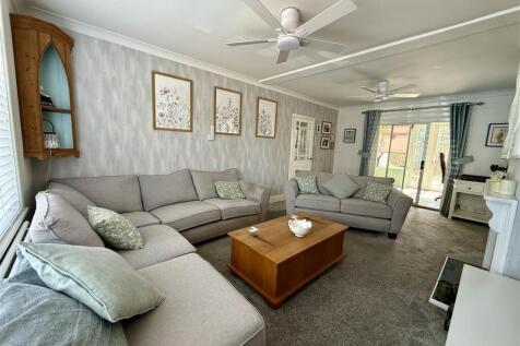 Sitting Room: