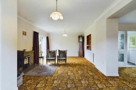 Open Plan Lounge/Dining Room