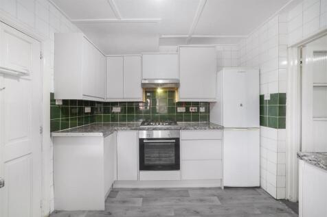 156 Herga Road Harrow HA3 5AT - 003.jpg