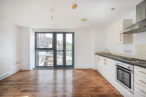 Lounge/ Kitchen