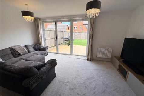 Cotton Drive, Newark, Nottinghamshire, NG24 photo 5