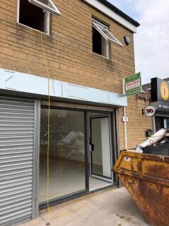 Retail Property (high street) to rent Image 4