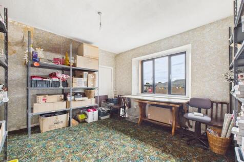 CAM03185G0-PR0106-STILL003