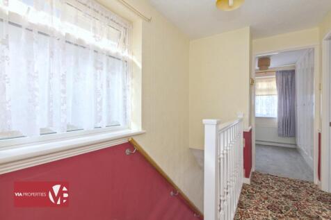 3 Bosanquet Road Hoddesdon via properties estate letting commerc