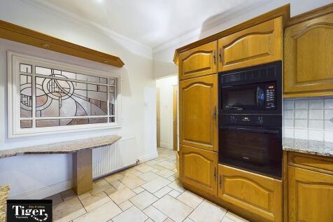 CAM03440G0-PR0242...