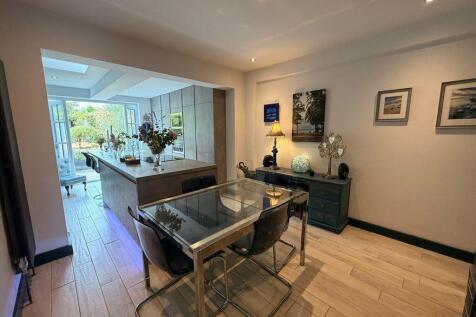 Hedsor Road, Bourne End photo 4
