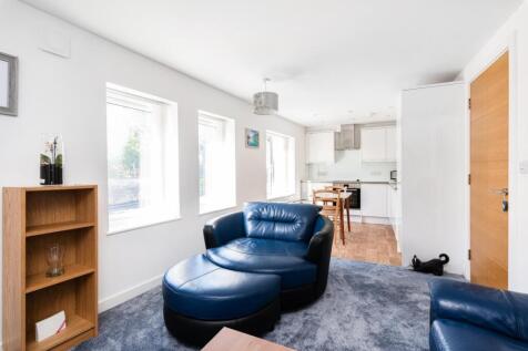 Flat 11, Oliver Court, Crown Road, Bath, BA1 4BQ-6