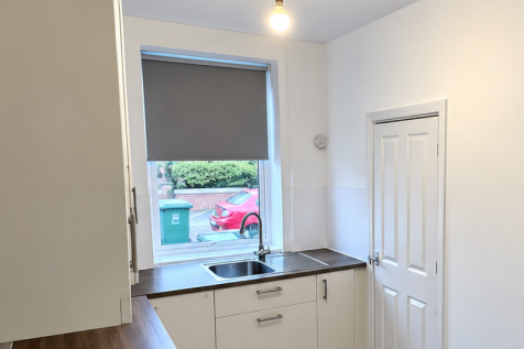 Cow Close Road, Leeds, LS12 5PD photo 4
