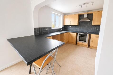 Shanklin Place, Frogmore, Fareham, PO14 photo 3