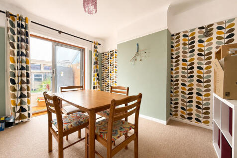 Old Manor Way, Drayton photo 4