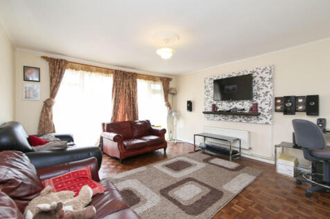 Kensington Avenue,, Norbury, Thornton Heath, CR7 photo 2