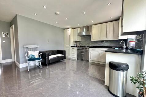 PHOTO-2025-09-07-...