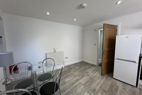 Windham Road, Bournemouth,  photo 3