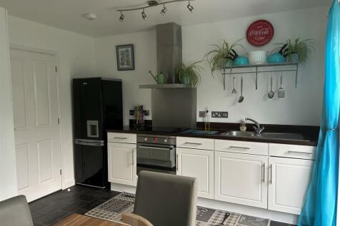 Kitchen 2.jpg
