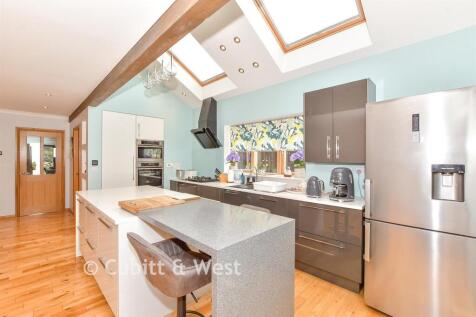 Lounge/Kitchen