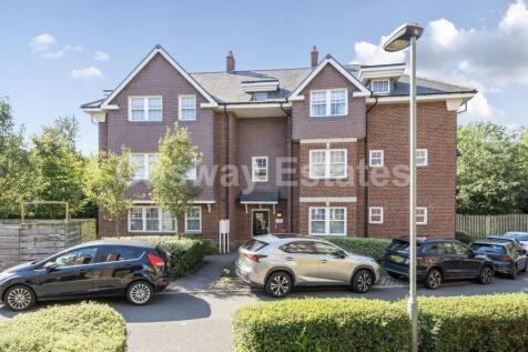 London, NW7 - property photo