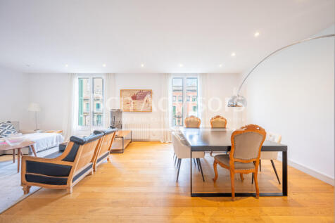 Exclusive-renovated-property-in-a-Modernist-bui...