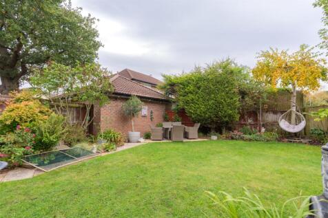 5 Abbots Mere Close-41.jpg