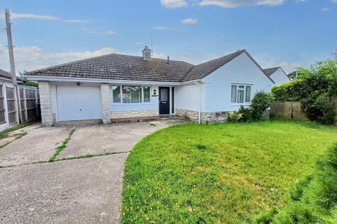 Verwood, BH31 - property photo