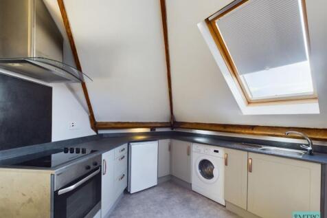 Hamilton Drive, West, York  photo 3