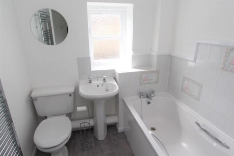 IMG_2447 - Bathroom.jpg