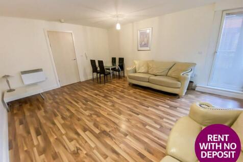 AVAILABLE 20TH JULY | DEPOSIT FREE OPTION AVAILABLE | FULLY FURNISHED | TWO BALCONIES The Quadrangle development, located in the heart of the City Centre close to the Manchester Universities and just 