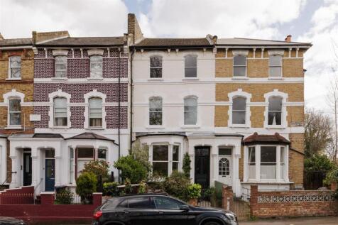 Stoke Newington Common, N16