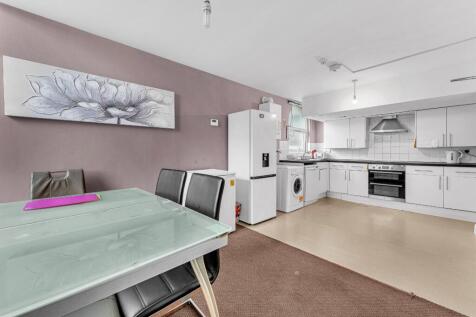 33 bed, 15 bath Detached in Manchester - Photo 17
