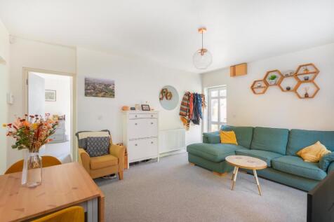 3S2LRHD - Reception B.jpg