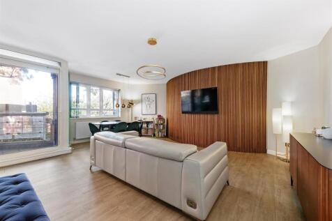 Reception/Dining Room