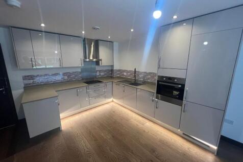 East Station Road, Fletton Quays photo 5