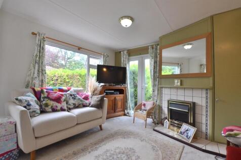 Living room .jpg