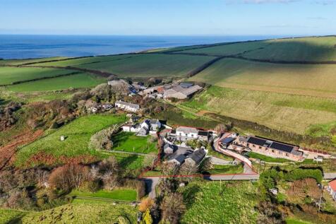 Main Photo with boundary outline.jpg