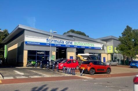 HETP Formula 1 and Floor Giants.jpg