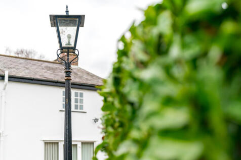 Laurel Cottage Details-10