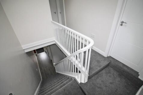 Room, 18 Waterloo Road, Runcorn photo 4