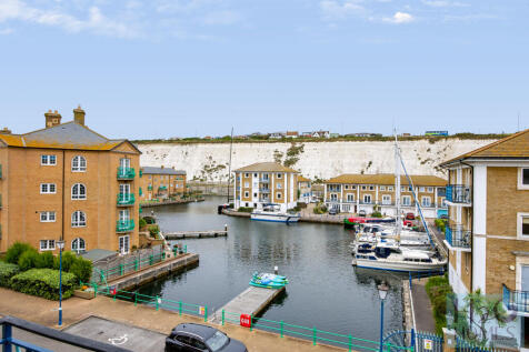 Collingwood Court...