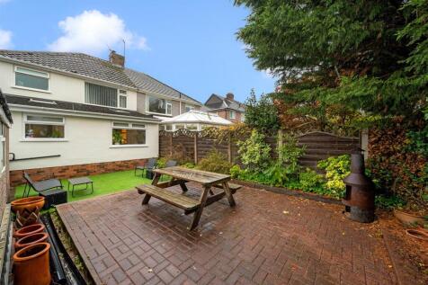 14 DERWENT CLOSE-40.jpg