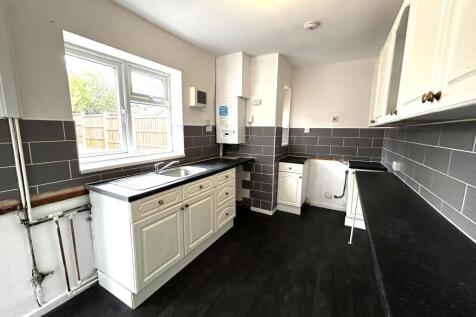 Rough Hay Road, Darlaston, Walsall photo 4