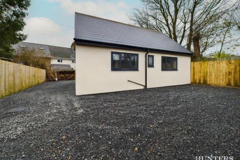 CAM02274G0-PR0115-STILL021 copy.jpg