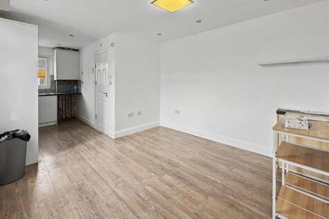 Sutton Road, Southend-On-Sea photo 4