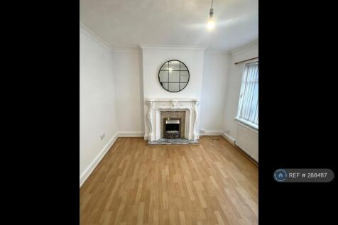 Longford Crescent, Nottingham, NG6 photo 4