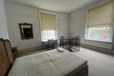 Bedroom (2)