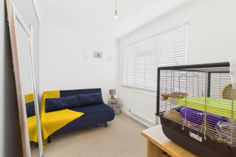 CAM04968G0-PR0044-STILL017