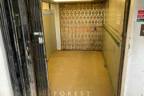 2 ton Lift serving 11 Paramount 1.jpg