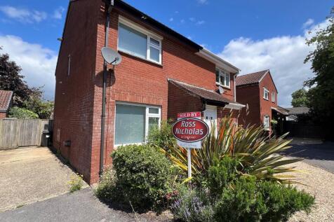 New Milton, BH25 - property photo